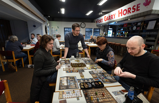 Hoe spellenwinkel de Betovering, Spellenclub Doetinchem en De Spelletjes Vrienden mijn hobby veranderde